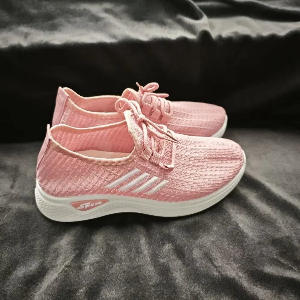 Women's Low-Top Running Sneakers