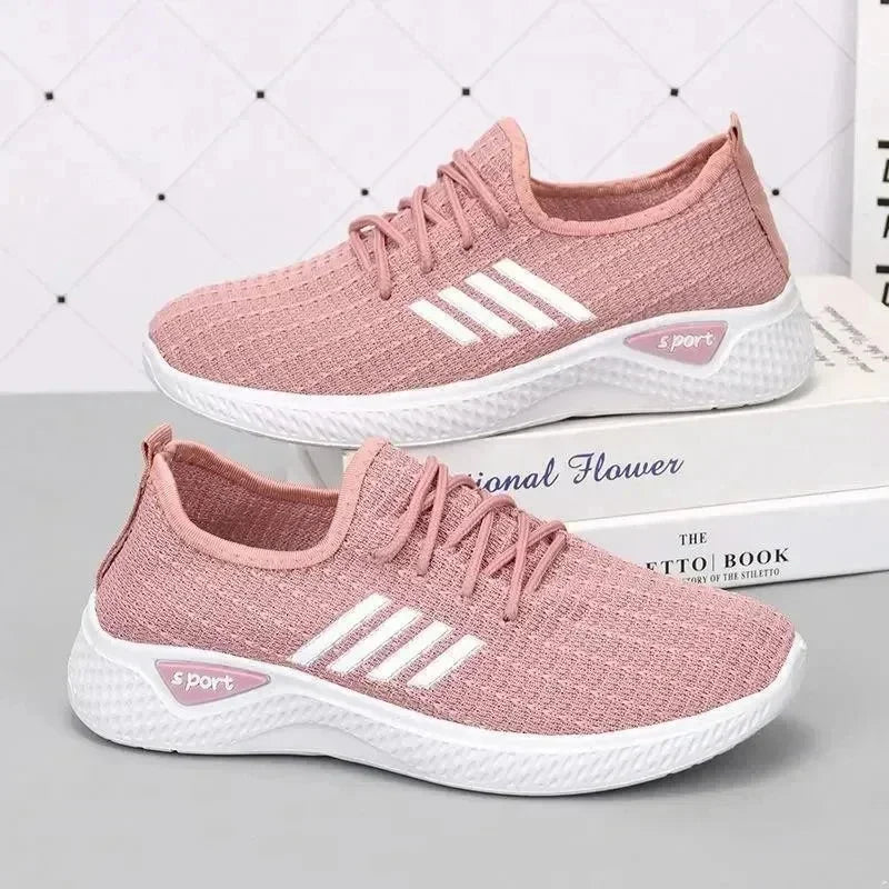 Women's Low-Top Running Sneakers