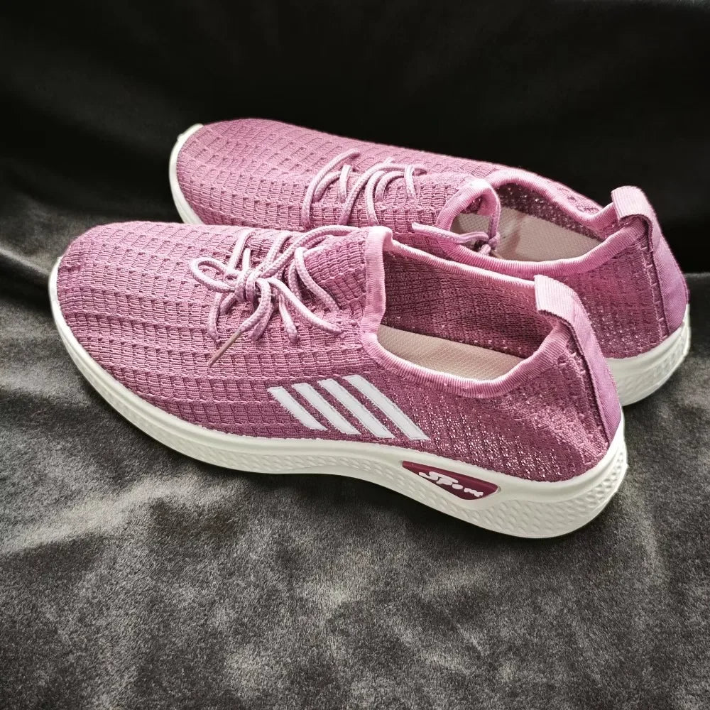 Women's Low-Top Running Sneakers