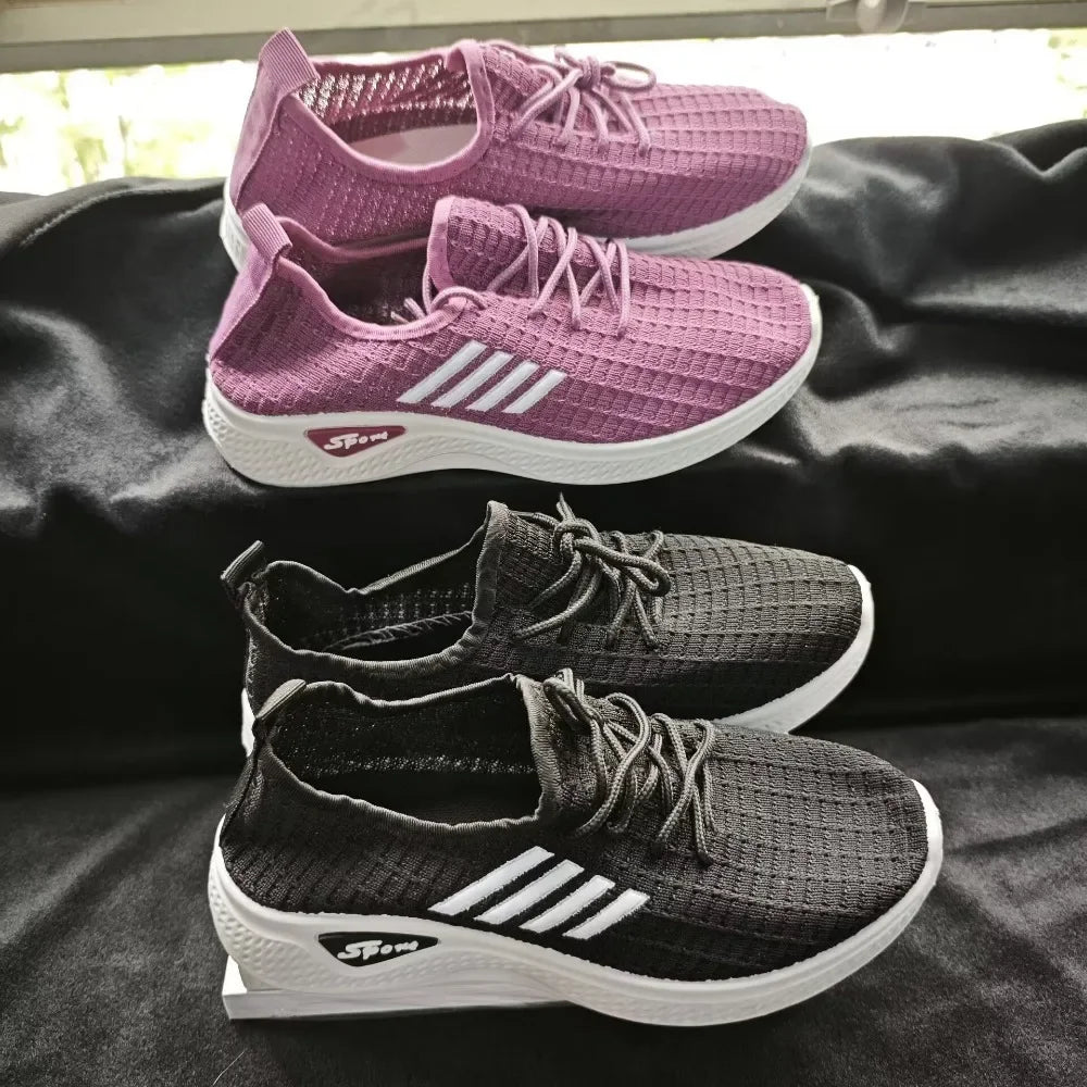 Women's Low-Top Running Sneakers