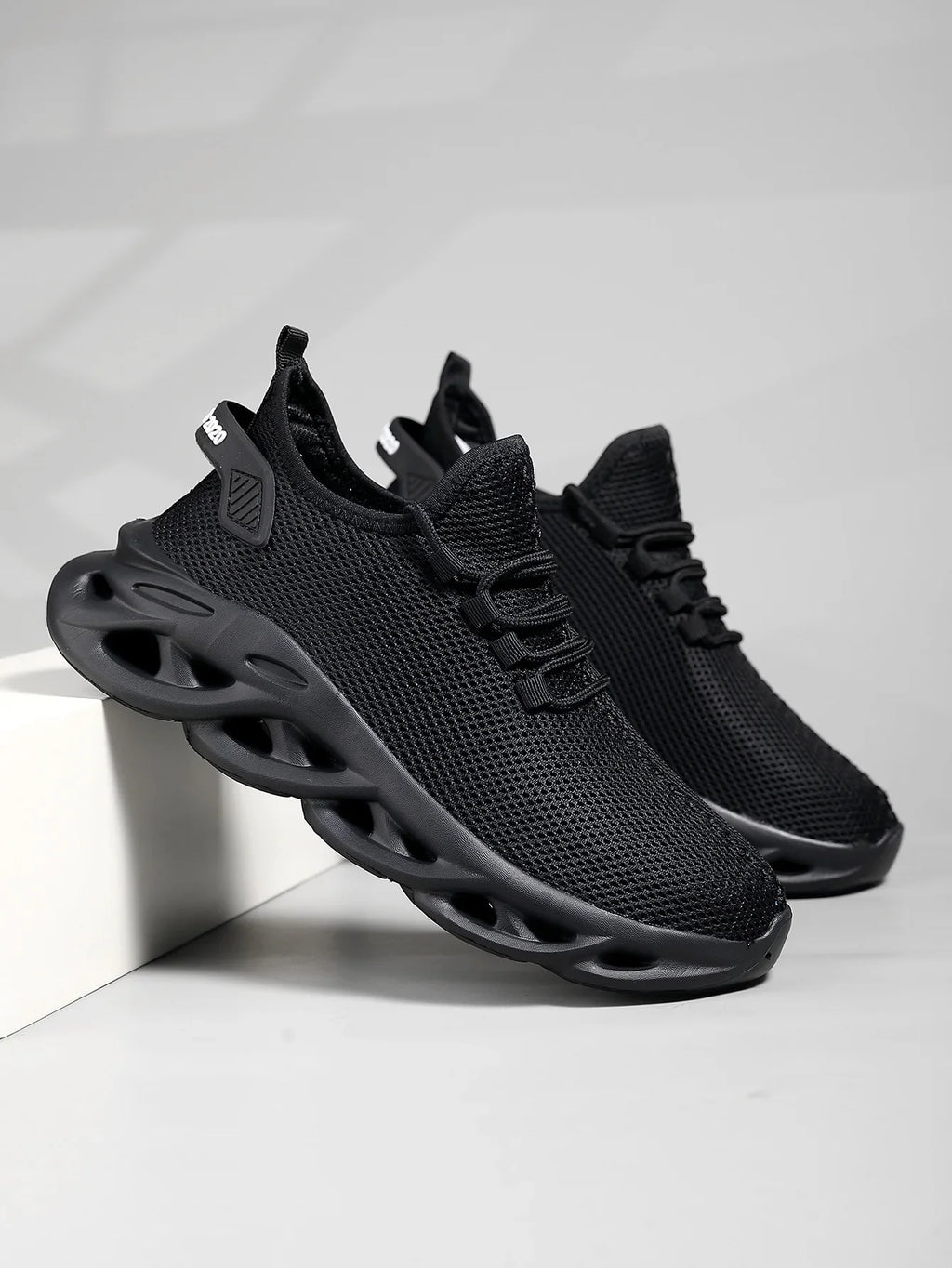 Men Sports Tennis Shoes for Exercise