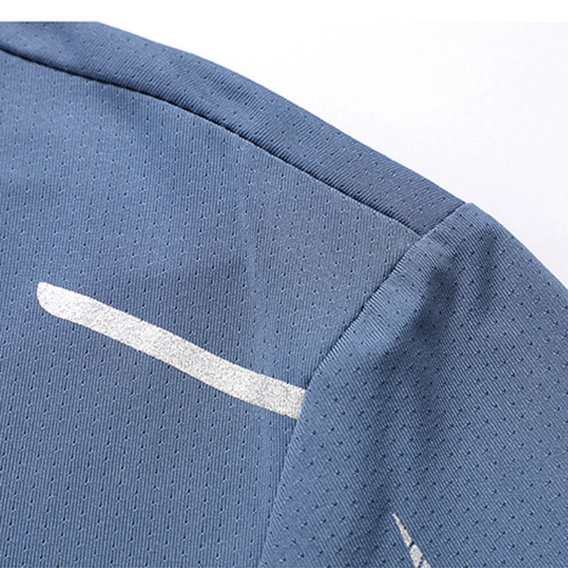 Men's Running Quick Drying T-Shirts Breathable For Sports and Fitness